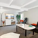 Eliane - 1-8km From The Sea By Interhome *