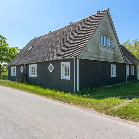 Prázdninový dům Eliane - 1-8km From The Sea By Interhome *